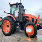 Kubota tractor - Image 3