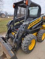2015 New Holland  L218 - Image 4
